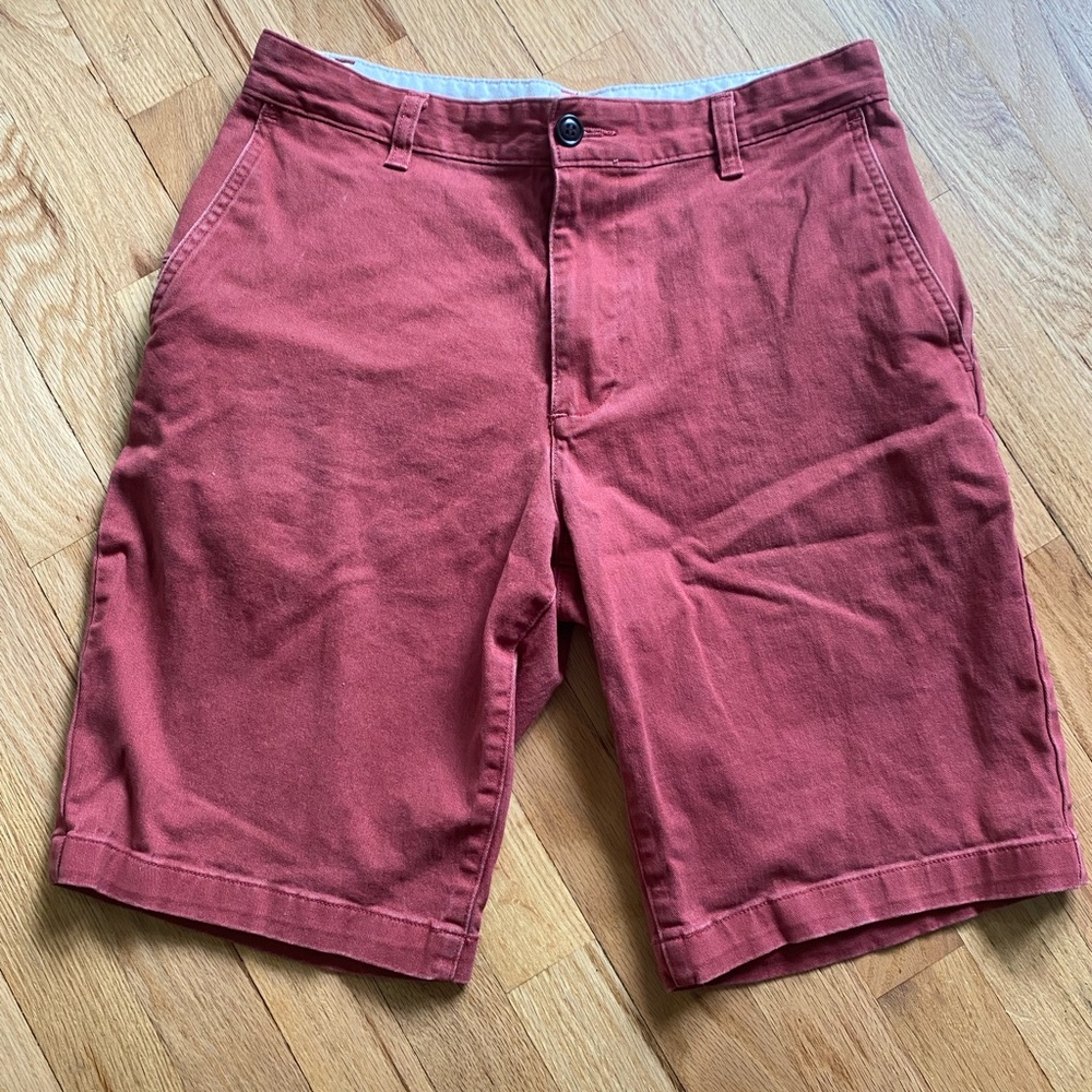 Unisex Casual Red Dockers Shorts with button back pockets